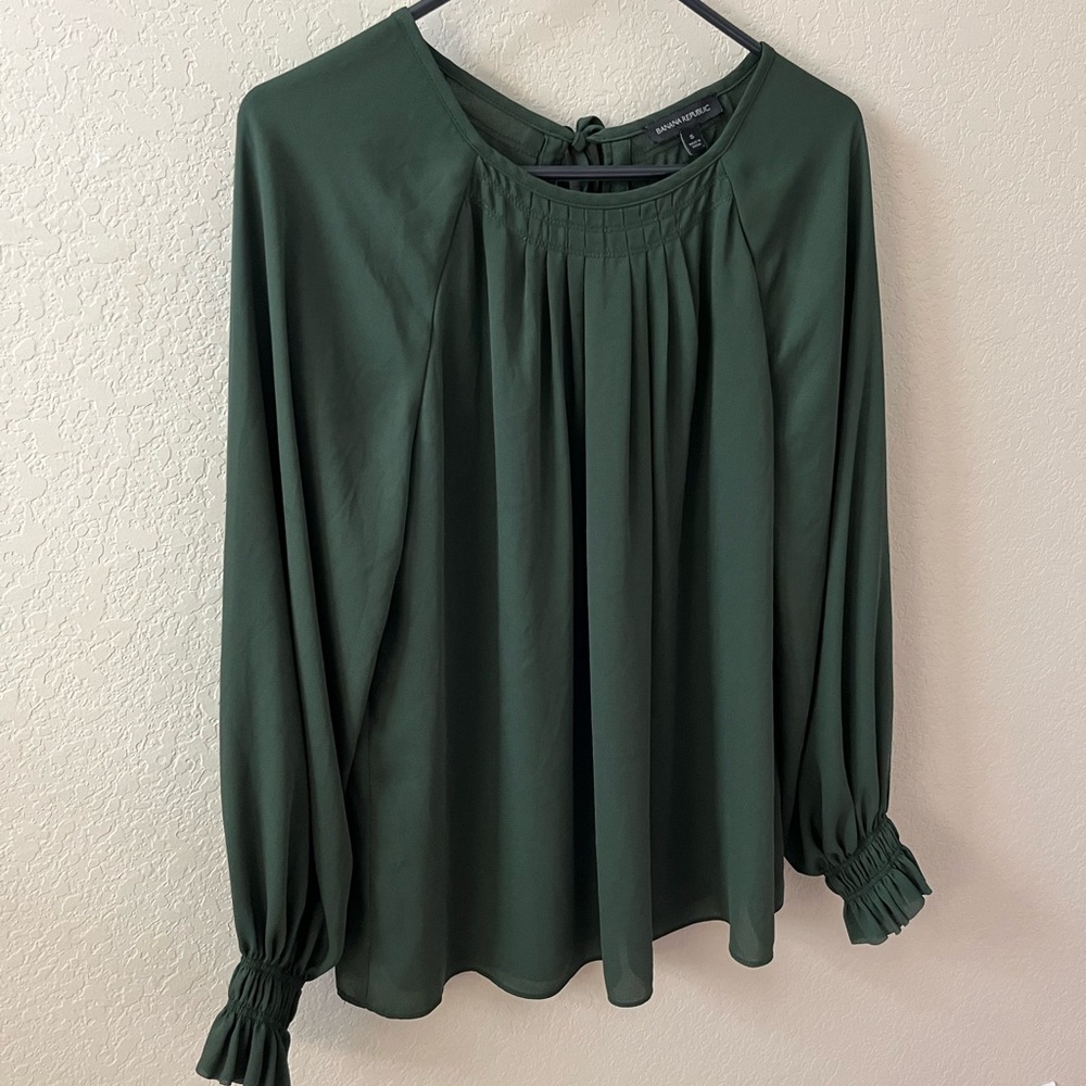 Banana Republic Women’s Olive Green Pleated Long Sleeve Top Size S - Picture 7 of 7